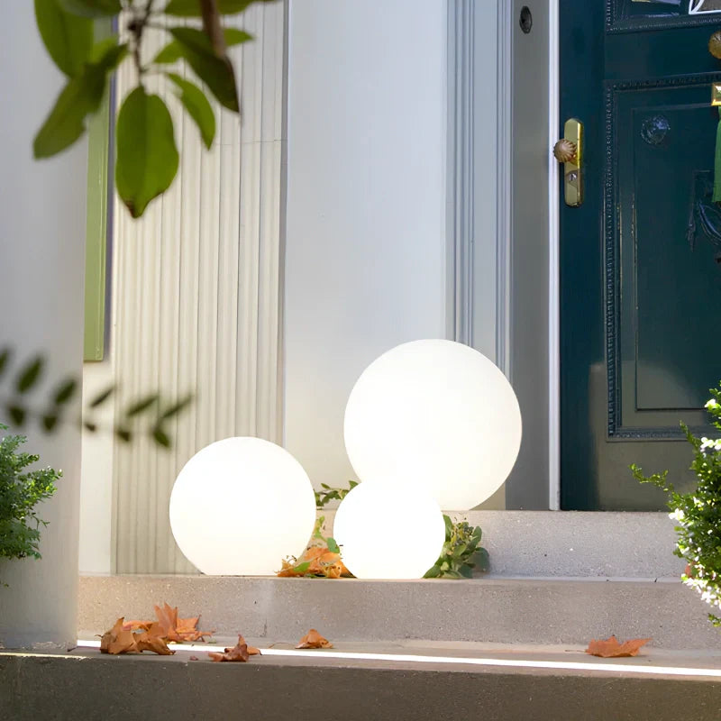 Spherical Garden Light – 16-Color RGB, Weatherproof, Remote