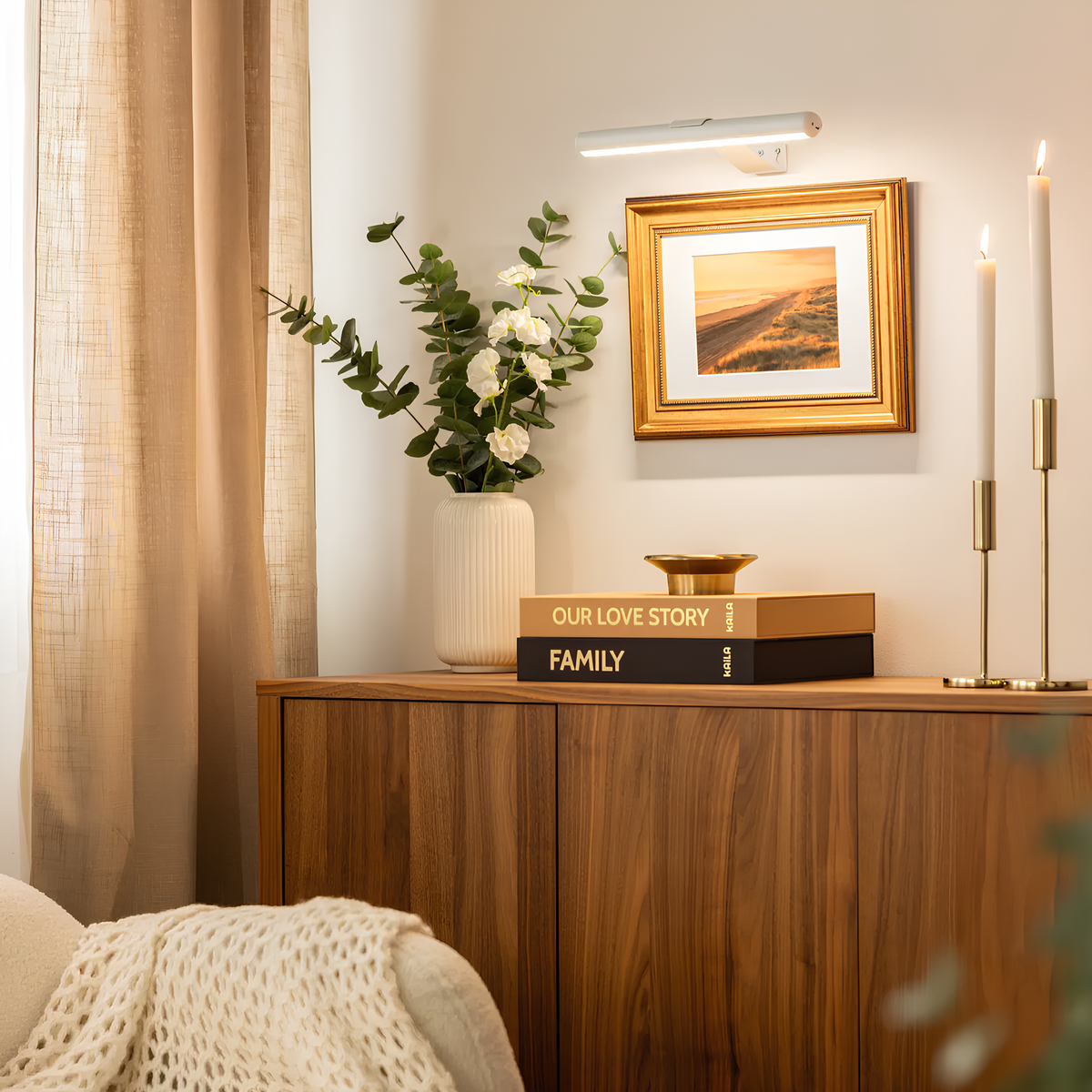 Cordless Wall Art Light - Dimmable LED, Remote