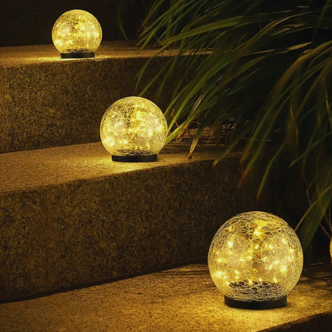 SolarGlobe Garden Light – Textured Glass Orb, Warm White, Solar