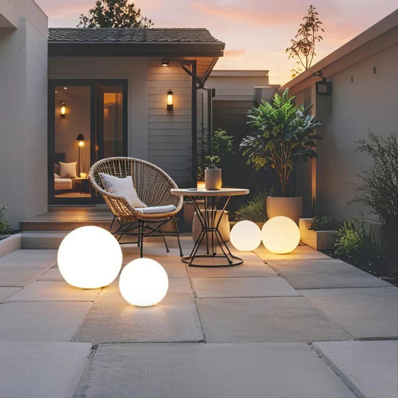 Spherical Garden Light – 16-Color RGB, Weatherproof, Remote