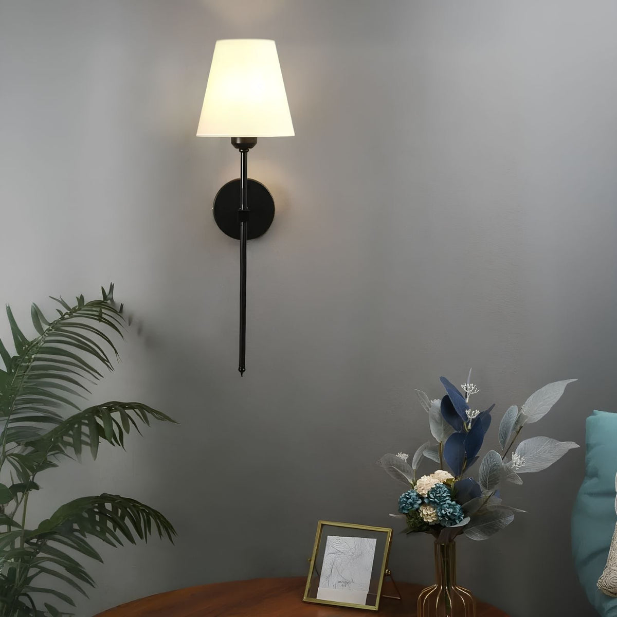 Classic Elegance Wall Light - Rechargeable LED, 16 Colors, Remote
