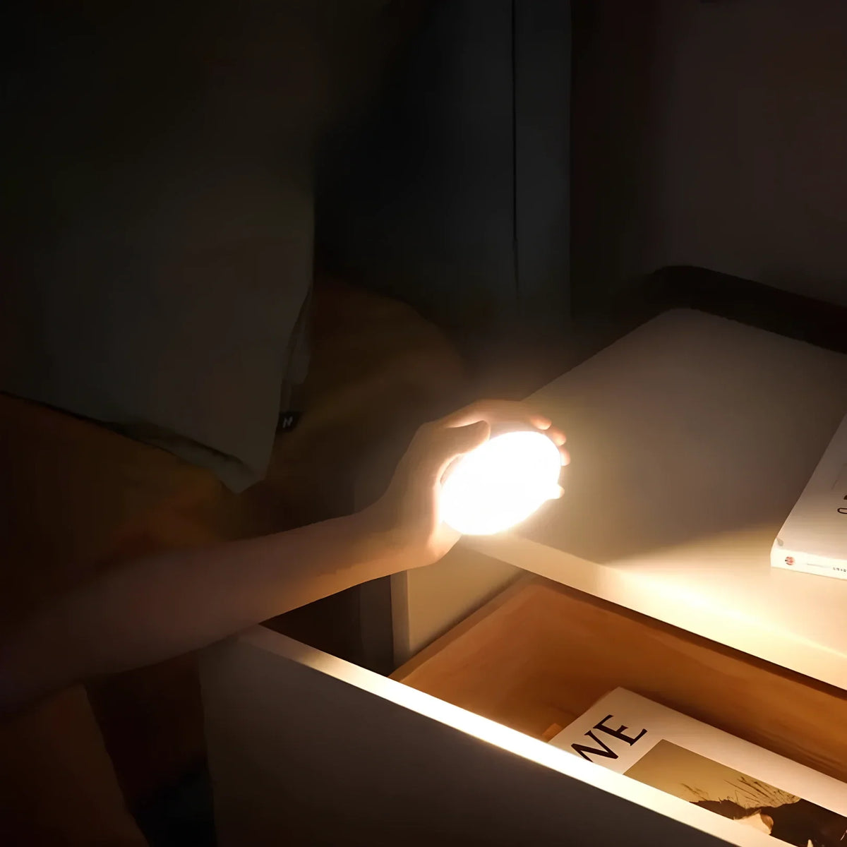 Circly Motion Sensor Night Light - Magnetic Mount, Battery/USB