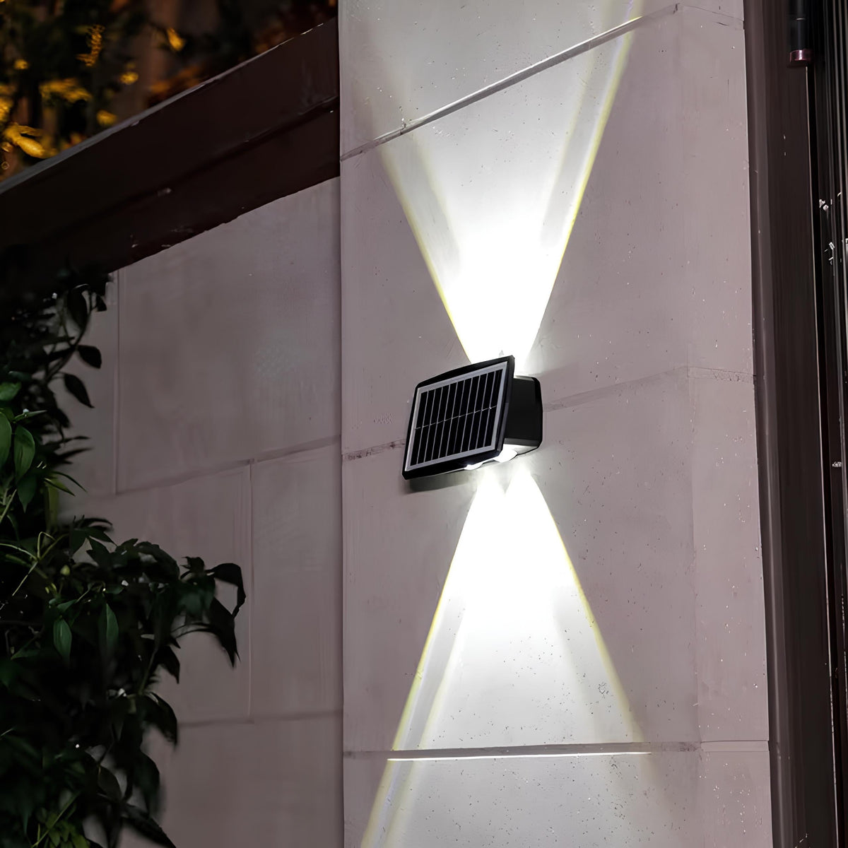 Solar Powered Wall Sconce – Dusk-to-Dawn LED, Warm/White, Waterproof