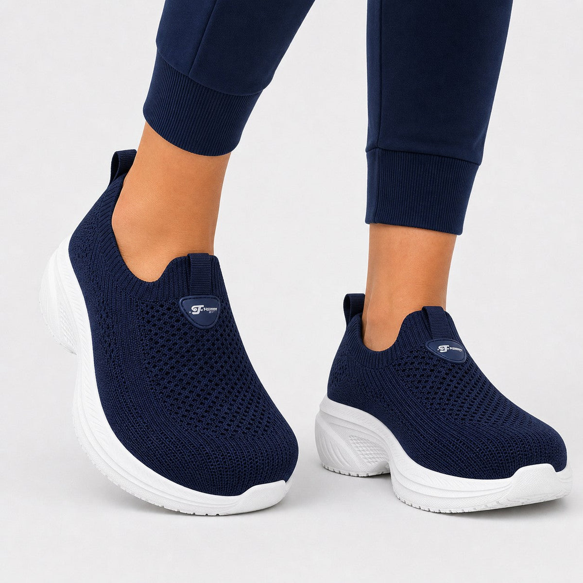 Nora Comfort Wide Toe Shoes For Women Navy Model Wearing